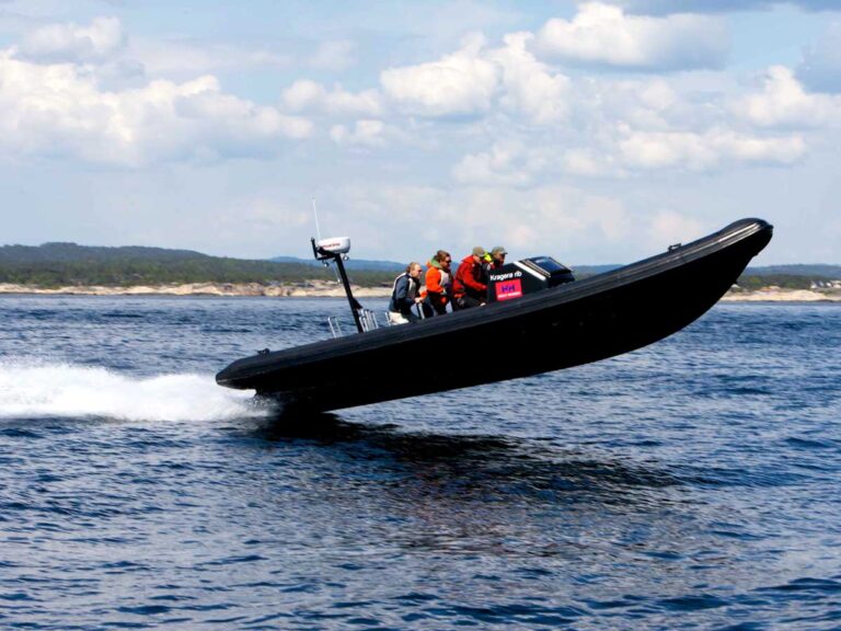 En tur med ribbåd En tur med ribbåd